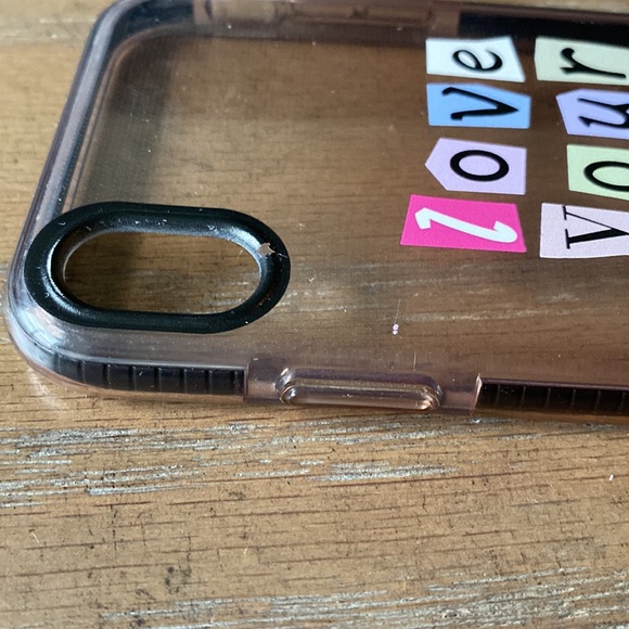 XR iPhone case - Picture 7 of 9